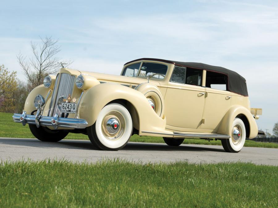  Packard Super Eight Convertible Sedan 1938 года  (фото 1 из 7)